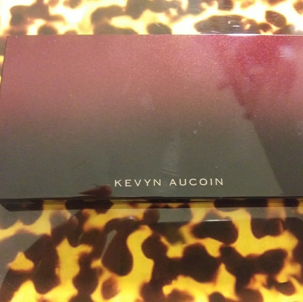 Kevyn Aucoin neo highlighter Sahara Golden rose